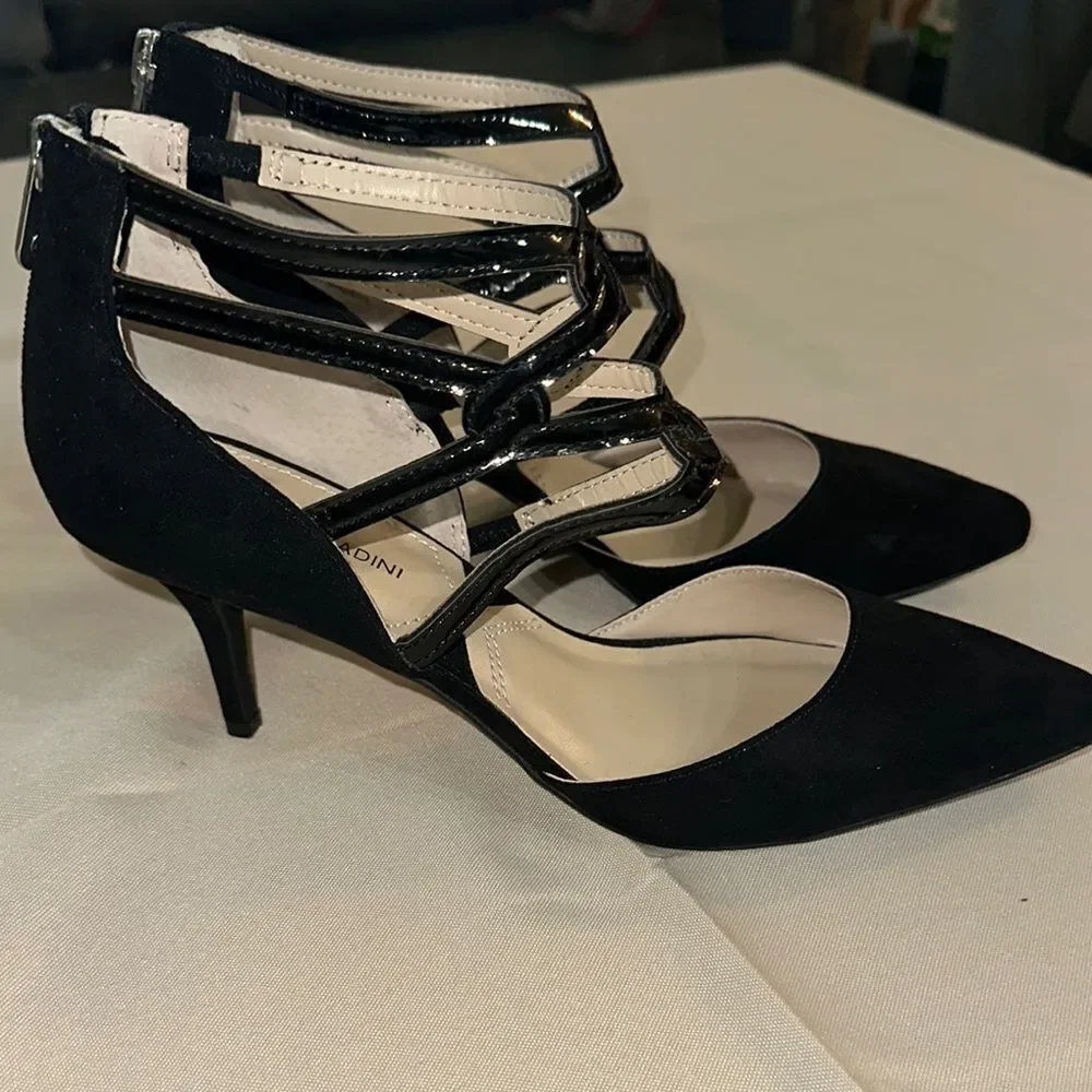 Adrienne Vitadini Black Strappy Heels with Pointed Toe Size 8